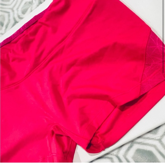 Under Armour Heat Gear Hot Pink Bicycle Gym Shorts S/M - Picture 3 of 7